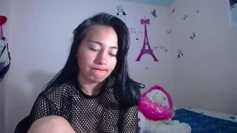 Snapshot of hanna_girl21 chatting on 12/13/25, 11:10 HANNA online show from 12/13/25, 11:10