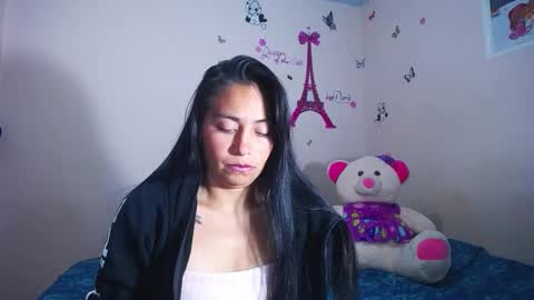 Snapshot of hanna_girl21 chatting on 01/11/26, 01:43 HANNA online show from 01/11/26, 01:43