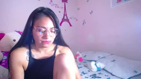 Snapshot of hanna_girl21 chatting on 02/11/26, 02:00 HANNA online show from 02/11/26, 02:00