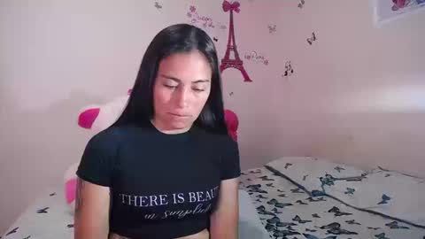 Snapshot of hanna_girl21 chatting on 02/25/26, 08:51 HANNA online show from 02/25/26, 08:51