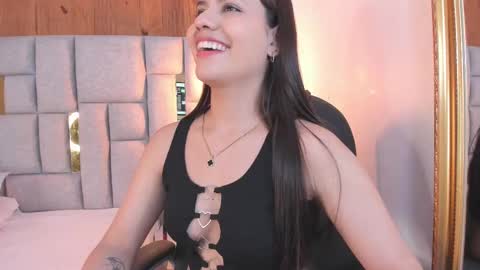 hanna_gomeez online show from 10/28/25, 07:38