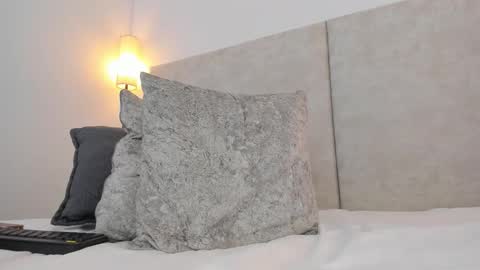 hanna_gomeez online show from 12/18/25, 07:09