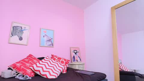 Snapshot of hanna_grray chatting on 12/20/24, 09:00 Hanna online show from 12/20/24, 09:00