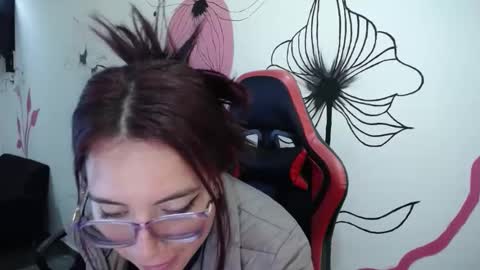 mara online show from 05/18/26, 01:28