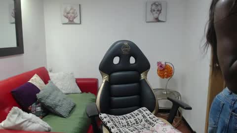 hanna_lamber online show from 05/08/26, 11:15