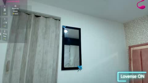 Snapshot of hanna_lee__ chatting on 04/18/26, 12:47 H A N N A online show from 04/18/26, 12:47