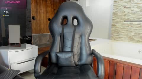 Hanna lens online show from 01/09/25, 02:18