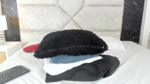 Hanna lens online show from 03/04/25, 03:37