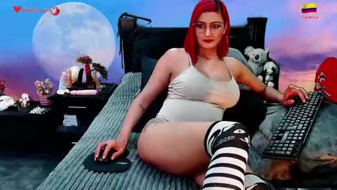 Snapshot of hanna_luna chatting on 01/17/26, 07:24 Hanna online show from 01/17/26, 07:24