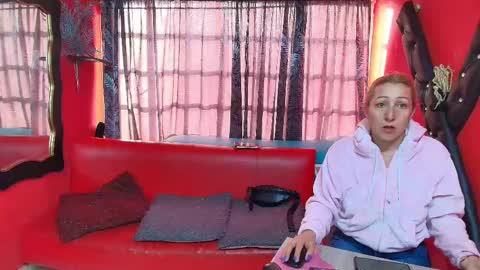 Snapshot of hanna_mature01 chatting on 02/09/25, 12:30 Hanna online show from 02/09/25, 12:30