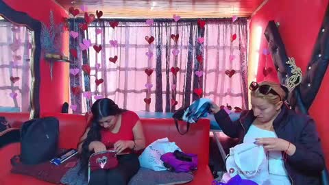 Snapshot of hanna_mature01 chatting on 02/14/25, 12:36 Hanna online show from 02/14/25, 12:36