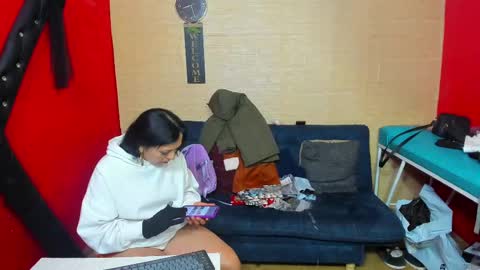 Snapshot of hanna_mature01 chatting on 10/04/25, 01:25 Hanna online show from 10/04/25, 01:25