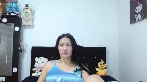 Snapshot of hanna_miller19 chatting on 05/27/26, 10:56 hanna online show from 05/27/26, 10:56