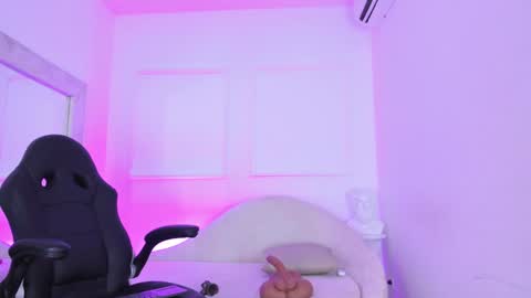 Hanna online show from 01/25/25, 02:15