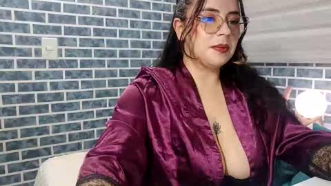 Snapshot of hanna_moons chatting on 03/31/26, 02:13 hanna_moons online show from 03/31/26, 02:13