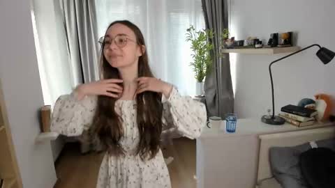 Snapshot of hanna_mora chatting on 03/23/26, 08:40 Nicole online show from 03/23/26, 08:40