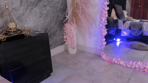 Hanna  online show from 05/15/26, 11:45