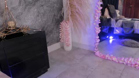 Hanna  online show from 05/16/26, 12:07