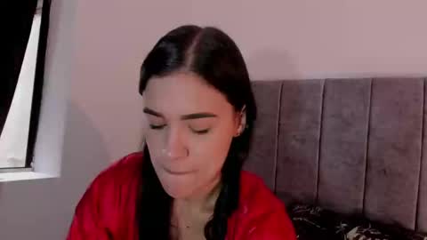 Snapshot of hanna_risso chatting on 02/27/25, 04:53 HANNA online show from 02/27/25, 04:53