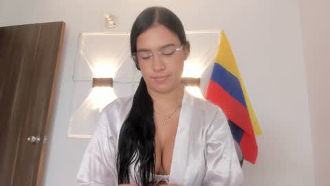 Snapshot of hanna_risso chatting on 06/28/26, 09:10 HANNA online show from 06/28/26, 09:10