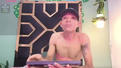 HANNA Y SEBAS online show from 07/14/26, 06:57
