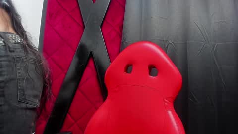 EVA online show from 01/08/25, 02:25