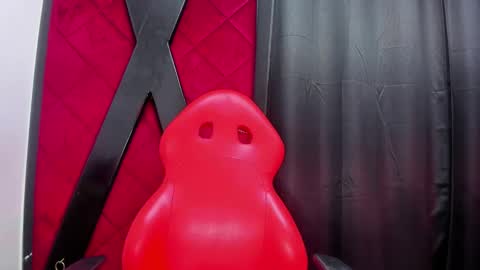 EVA online show from 01/12/25, 10:12