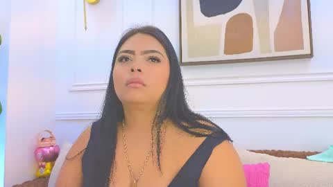 Snapshot of hanna_squirt_1 chatting on 06/15/26, 11:01 HANNA SOFIA online show from 06/15/26, 11:01