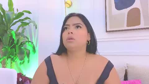 Snapshot of hanna_squirt_1 chatting on 06/18/26, 11:03 HANNA SOFIA online show from 06/18/26, 11:03