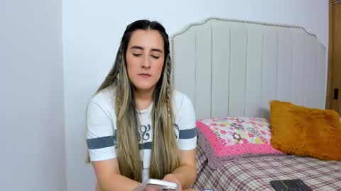 Snapshot of hannaa86 chatting on 02/08/25, 10:29 Hanna online show from 02/08/25, 10:29