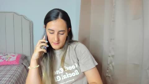 Snapshot of hannaa86 chatting on 12/04/25, 09:34 Hanna online show from 12/04/25, 09:34