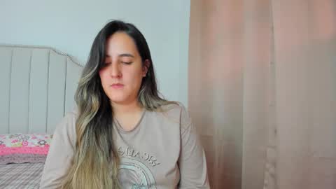 Snapshot of hannaa86 chatting on 01/08/26, 03:58 Hanna online show from 01/08/26, 03:58