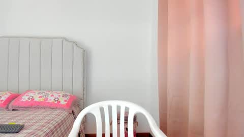 Snapshot of hannaa86 chatting on 01/12/26, 05:18 Hanna online show from 01/12/26, 05:18