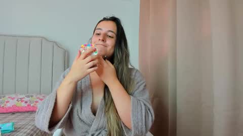 Snapshot of hannaa86 chatting on 01/15/26, 04:22 Hanna online show from 01/15/26, 04:22