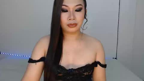 Hannah online show from 02/22/25, 12:16