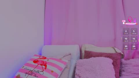 Snapshot of hannablaze_ chatting on 10/07/25, 05:15 HannaB online show from 10/07/25, 05:15