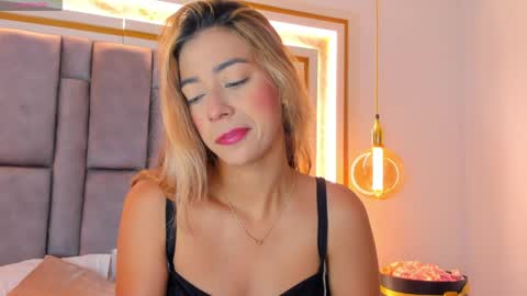 Snapshot of hannabronw chatting on 05/09/26, 09:47 Eliana online show from 05/09/26, 09:47