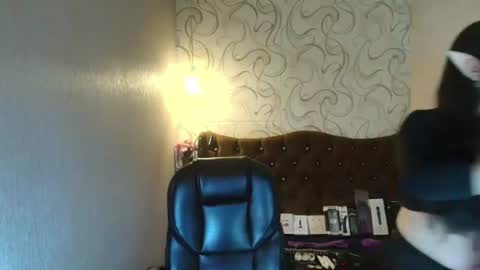 Snapshot of hannacarterr chatting on 06/14/26, 12:51 Hanna online show from 06/14/26, 12:51