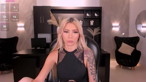  Hanna Connor  online show from 09/13/25, 09:03