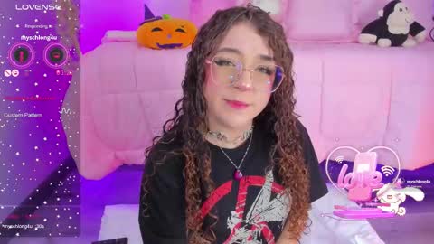 Snapshot of hannacutegod chatting on 10/25/25, 04:20 hannacutegod online show from 10/25/25, 04:20