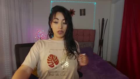 Snapshot of hannagomez_11 chatting on 02/14/26, 12:07 Hanna Gomez online show from 02/14/26, 12:07