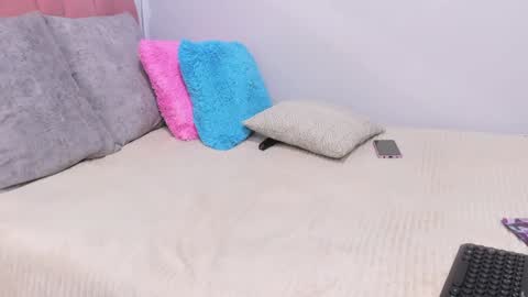 Snapshot of hannah_martinez_ chatting on 01/14/25, 11:58 Maira online show from 01/14/25, 11:58