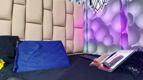 hannah_teehn online show from 09/27/25, 07:08