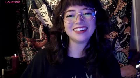 Hannah online show from 11/13/25, 12:20