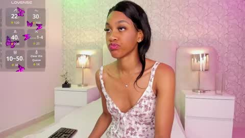 Snapshot of hannah_willian chatting on 05/05/26, 11:29 online show from 05/05/26, 11:29
