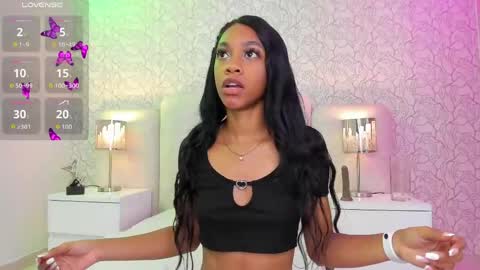 Snapshot of hannah_willian chatting on 05/09/26, 11:37 online show from 05/09/26, 11:37