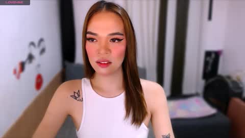 Snapshot of hannahforyou chatting on 04/25/26, 01:36 HANNAH online show from 04/25/26, 01:36