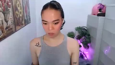 Snapshot of hannahforyou chatting on 05/05/26, 12:40 HANNAH online show from 05/05/26, 12:40
