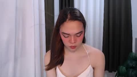 Snapshot of hannahforyou chatting on 05/13/26, 02:47 HANNAH online show from 05/13/26, 02:47
