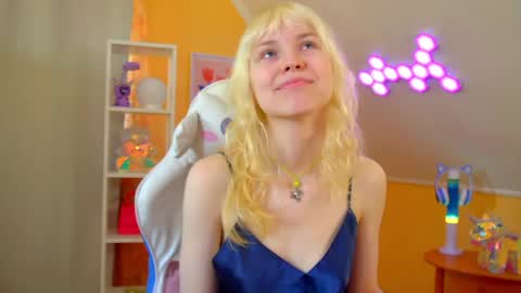 Hannah online show from 04/26/26, 06:55
